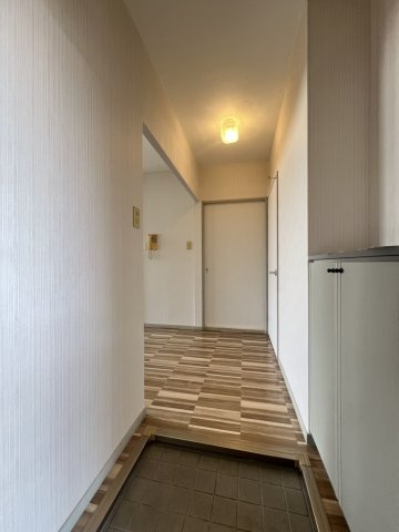 サンライフ中野の玄関