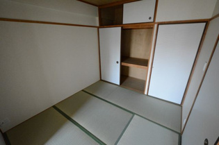 クレール南鈴原の和室