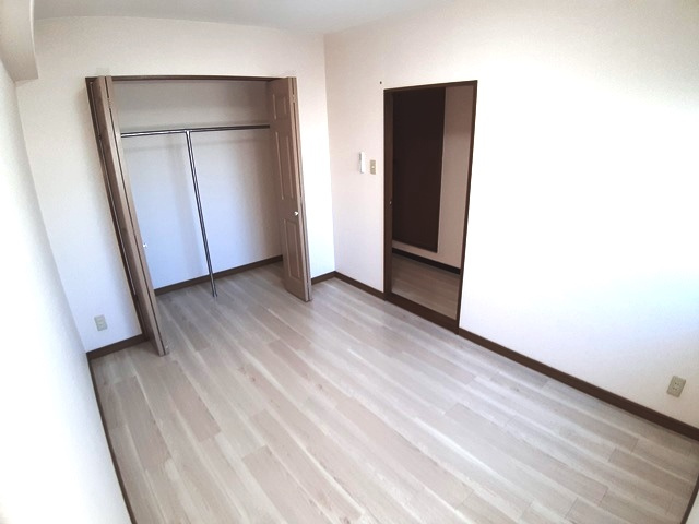 オアシス鷹丘の寝室