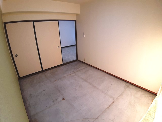オアシス鷹丘の和室
