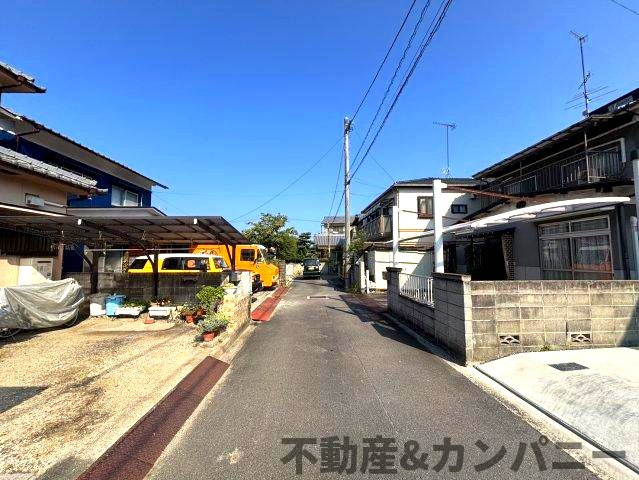 堀江町のおトチ　松山市堀江町売土地の前面道路含む現地写真|前面道路含む現地写真です