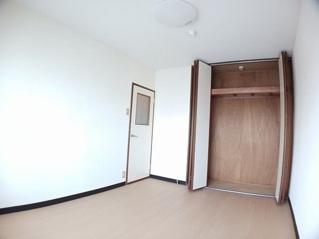リバーサイドＡの収納