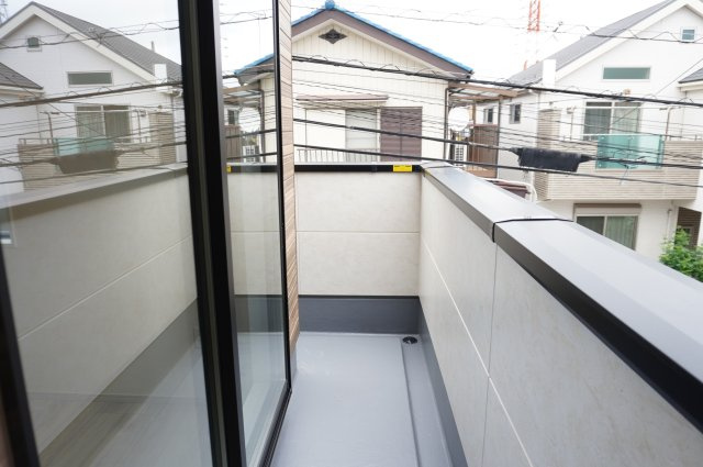 越谷市宮本町5丁目 新築分譲住宅のバルコニー