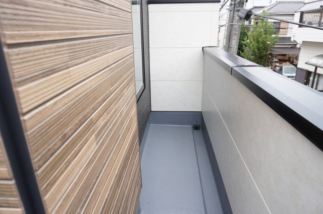 越谷市宮本町5丁目 新築分譲住宅のバルコニー