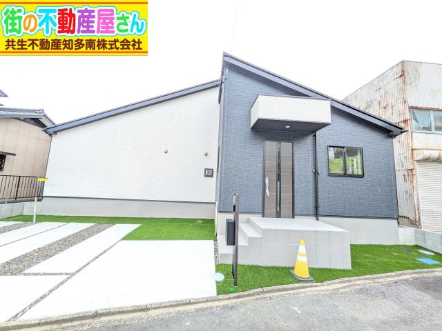 グラファーレ知多市南巽が丘　１号棟の外観|人気の平屋！長期優良住宅で閑静な高台の住宅街。