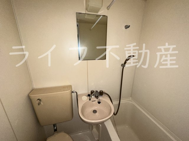 第2瓢箪山ハイツ（ダイニヒョウタンヤマハイツ）の洗面所|ゆったりとスペースのある洗面所