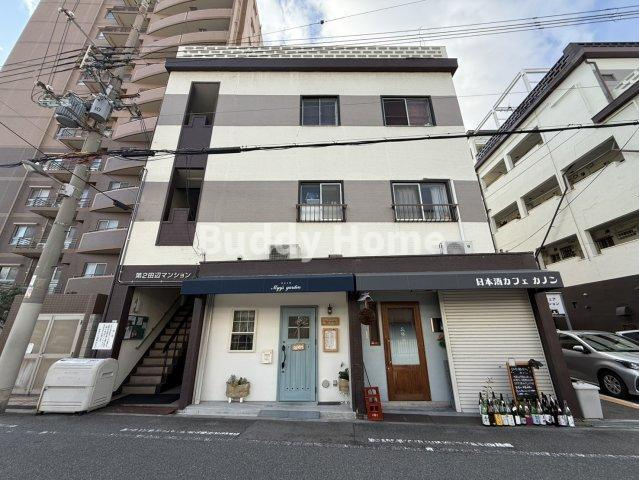 第2田辺マンションの外観