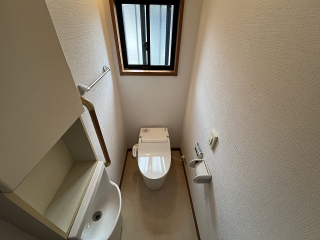 さいたま市岩槻区黒谷戸建のトイレ|2Fトイレです