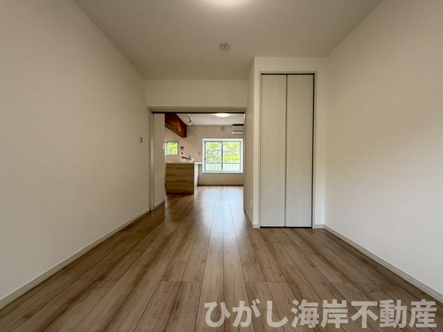 湘南西部住宅2-5号棟の寝室|新規リフォーム完了！　6帖　洋室