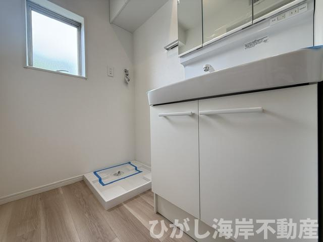湘南西部住宅2-5号棟の脱衣所|新規リフォーム完了！　脱衣スペース