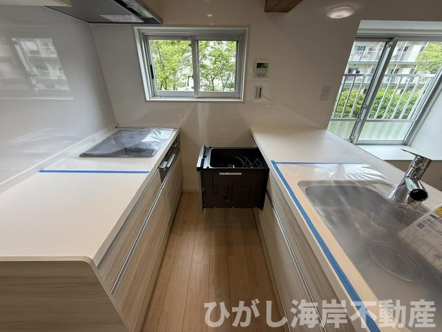 湘南西部住宅2-5号棟のキッチン|新規リフォーム完了！　食洗器付きシステムキッチン
