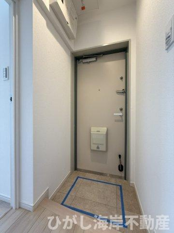 湘南西部住宅2-5号棟の玄関|新規リフォーム完了！　玄関