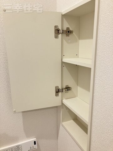 高浜市論地町の収納|とっても便利なトイレ収納。