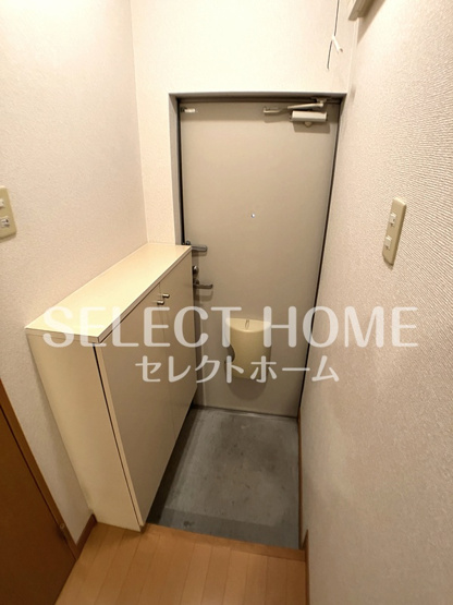 【玄関】 | 第5カネイ八帖北町アパートＢ棟 | きれいな玄関です