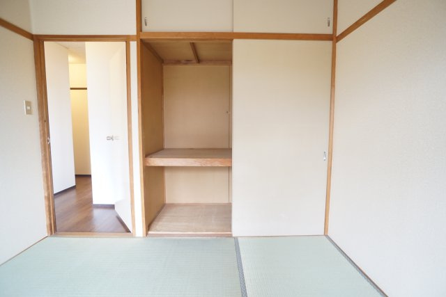 川面テラスハウスの収納