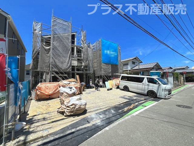 【外観】 | 福岡市東区美和台5丁目9期　1号棟（全2棟）【仲介手数料無料・0円】 | 現地写真。プラス不動産販売なら、現場の全ての棟をまとめてご見学頂けます。