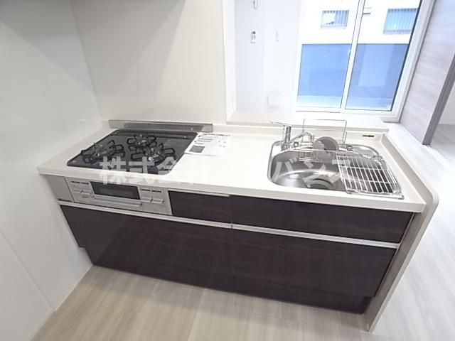 【キッチン】 | D-SOLACE末広4丁目 | コンパクトなキッチンで掃除もラクラク