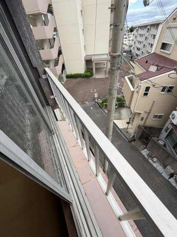 貸家　神戸市長田区長尾町のバルコニー