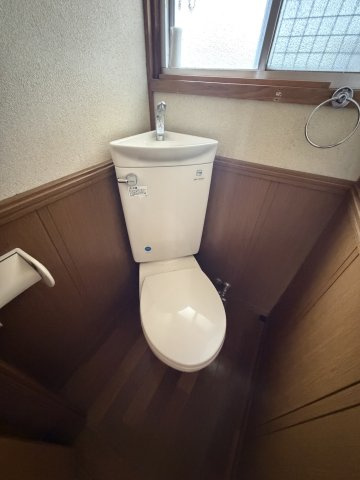 貸家　神戸市長田区長尾町のトイレ