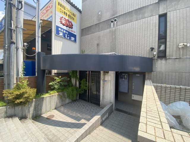 ＲＸ富田林のエントランス