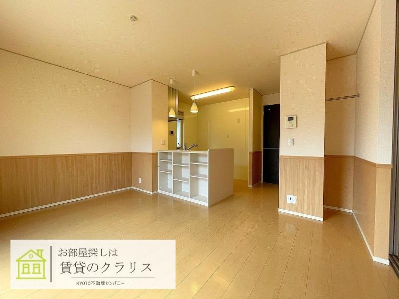 サニーハイツ佐野の居間・リビング