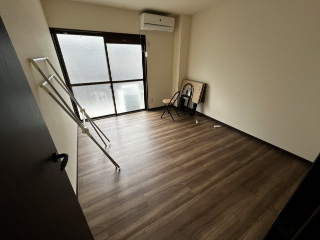 福地（マンション）の洋室