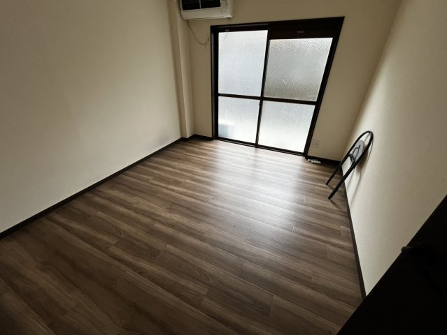 福地（マンション）の洋室