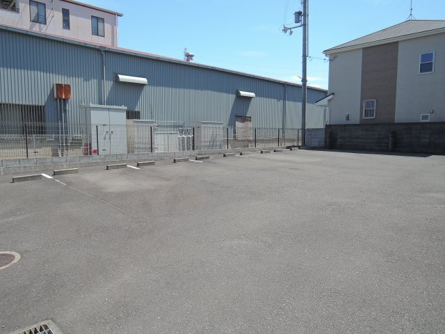 奥田コーポの駐車場