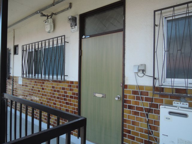 奥田コーポのエントランス