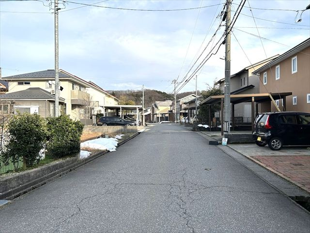 【前面道路含む現地写真】の画像