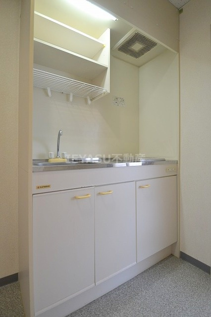広島市中区加古町の賃貸マンションのキッチン