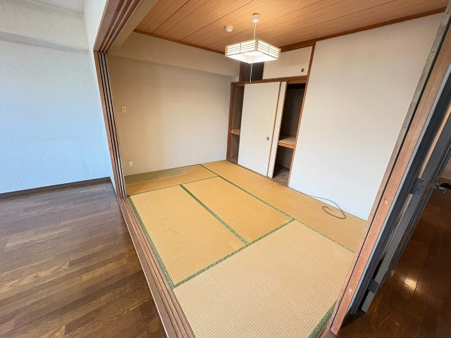 スカイハイツ今宿の和室|和室６帖