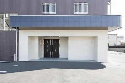 レブリアント板付　板付小学校区のエントランス|レブリアント板付