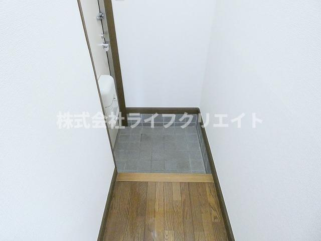 メゾンフルセの玄関