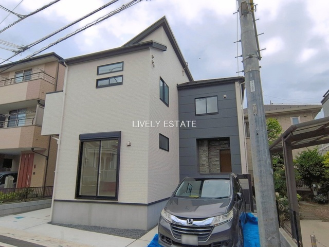 越谷市大字平方 新築分譲住宅の外観