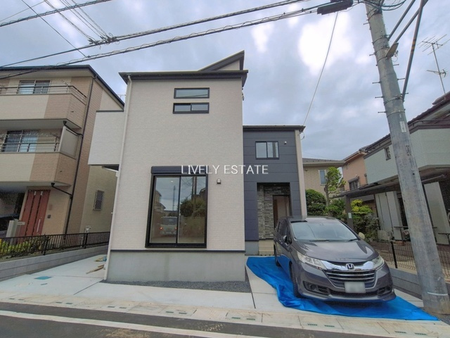 越谷市大字平方 新築分譲住宅の駐車場