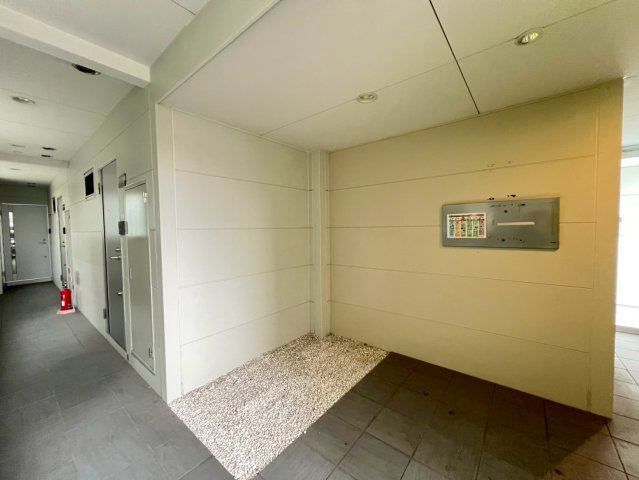 パロス須磨戸政町のエントランス