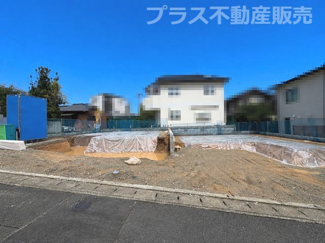 【外観】 | 福岡市南区屋形原2丁目4期　2号棟（全2棟）【仲介手数料無料・0円】 | 現地写真。プラス不動産販売なら、現場の全ての棟をまとめてご見学頂けます。