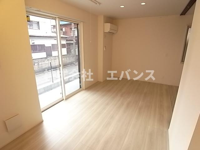 【居間・リビング】 | D-ROOM神明町Ⅱ　B | ゆったり過ごせるリビングです