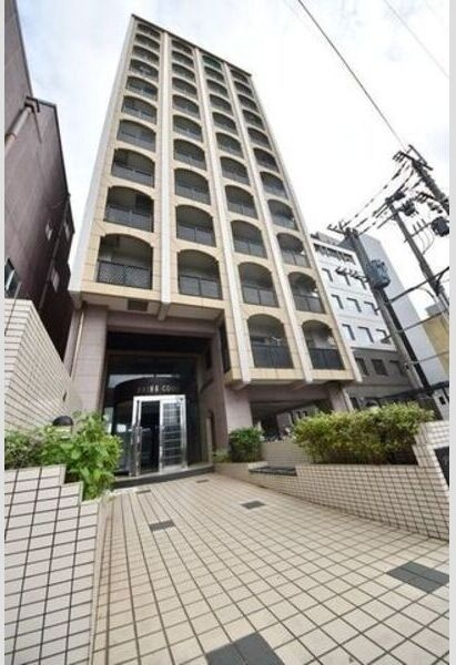 ダイナコート県庁前のロビー