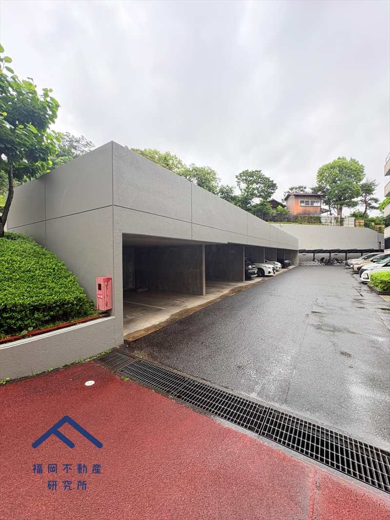 東峰マンション野間大池公園の駐車場