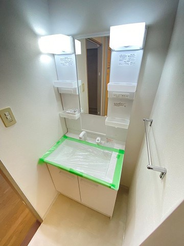 リーストラクチャー西宮北口の洗面所