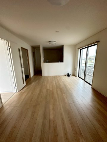 岩出市曽屋の居間・リビング