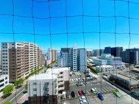 【展望】 | エクシーマンション佐賀駅前弐番館☆仲介手数料無料☆ | 佐賀の街並みを望む、開放感のある眺望。広々とした空が視界に広がり、日々の暮らしに心地よい開放感を添えてくれます。