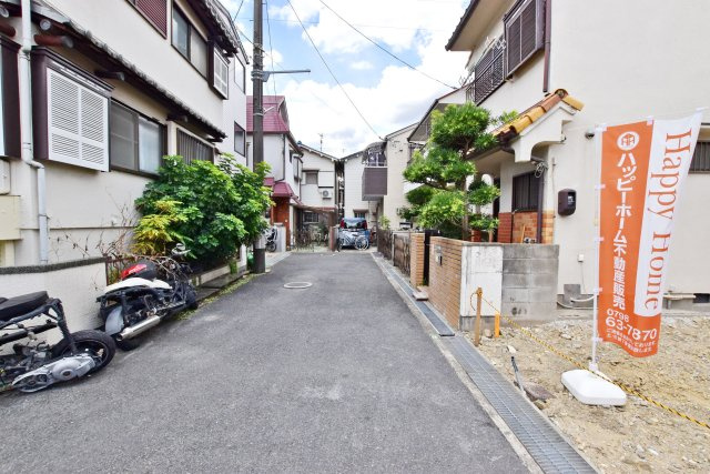 エムズガーデン尼崎市上ノ島町2丁目建築条件付き売土地│3LDK＋駐車1台可の前面道路含む現地写真|前面道路　幅員約4.9ｍ