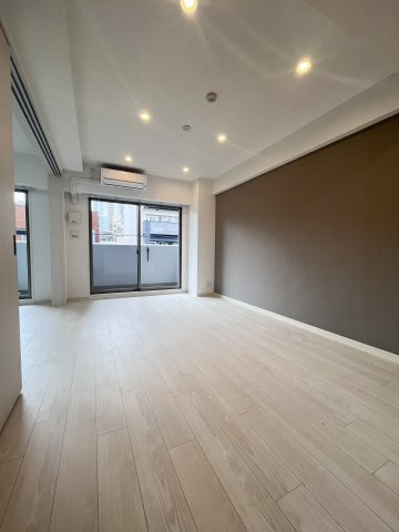 大阪市都島区高倉町１丁目の賃貸マンションの居間・リビング