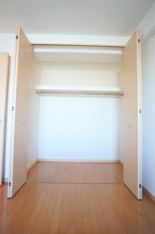クイーンズ・パレス２の収納|※別のお部屋の写真です