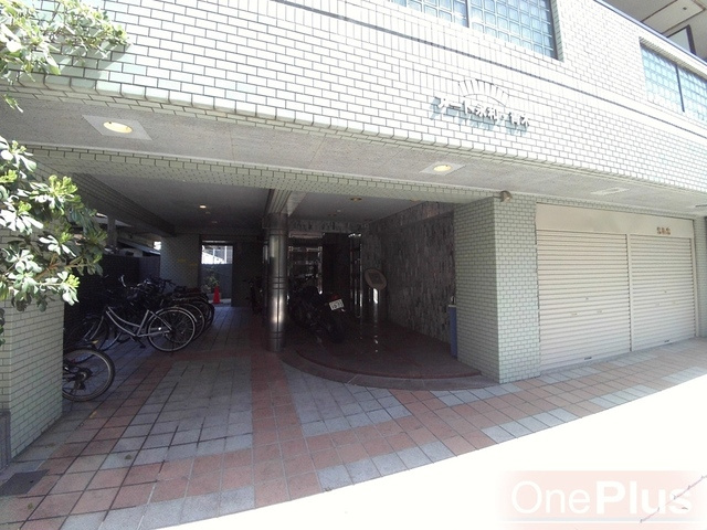 アート永和青木のエントランス