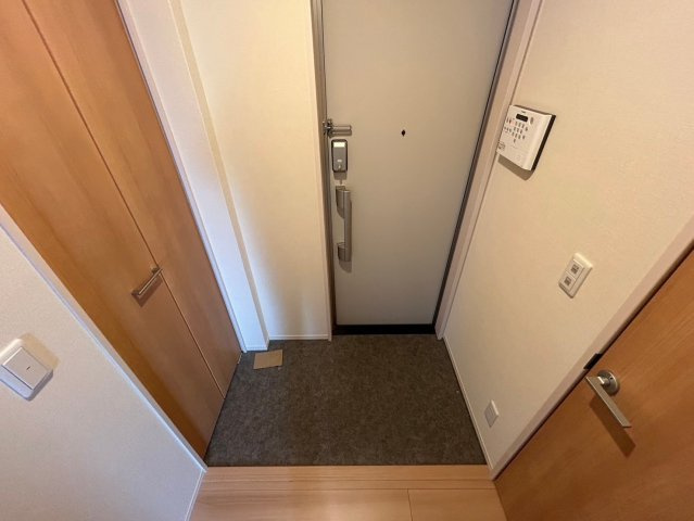 クレリアス若葉の玄関