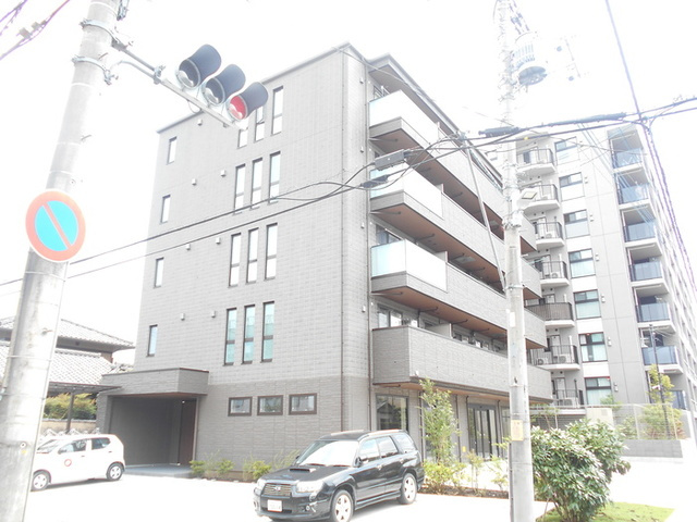 クレリアス若葉の外観|しっかりしたマンションです。